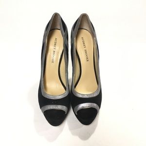 Audrey Brooke Black & Silver APearl Heels Size 8.5